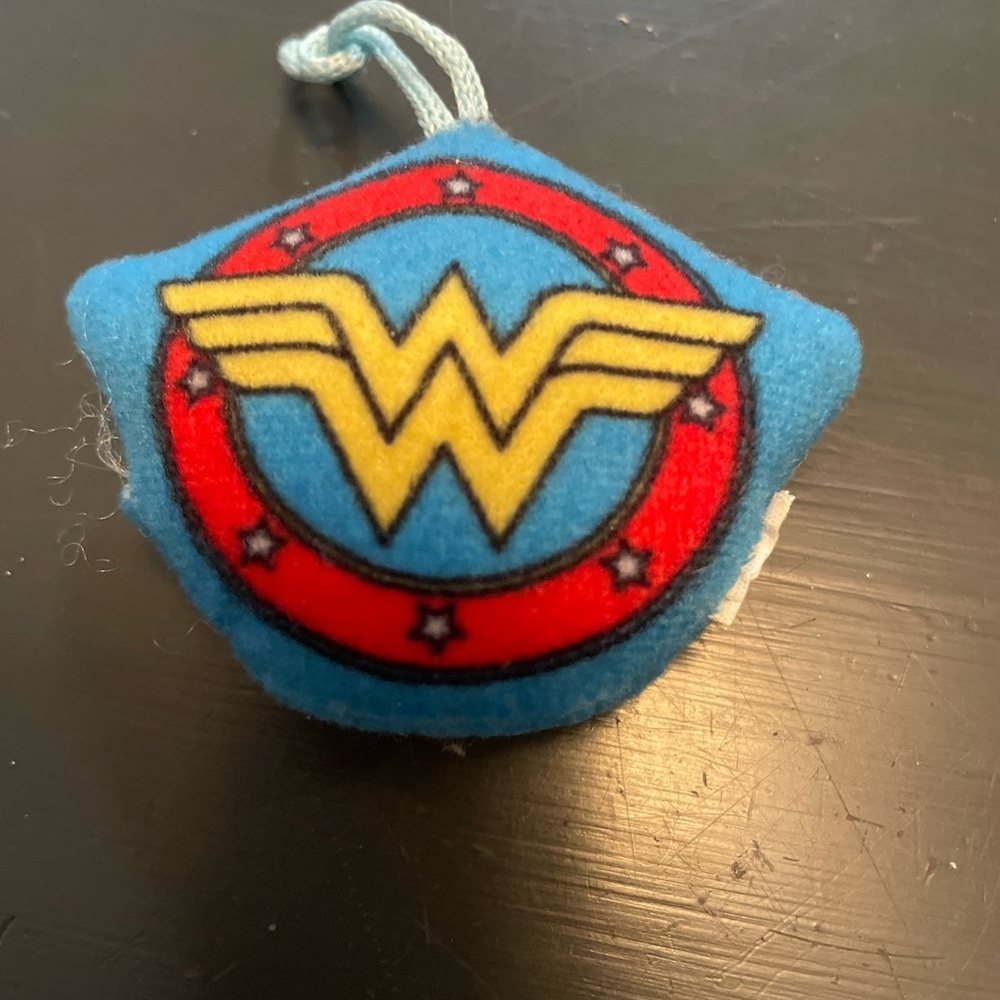 DC Comics Blue and Red Wonder Woman Key Holder
